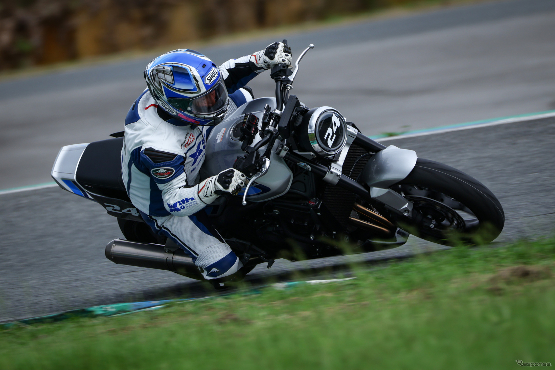 「鉄馬レース」に参戦したホンダ『CB1000F Concept』