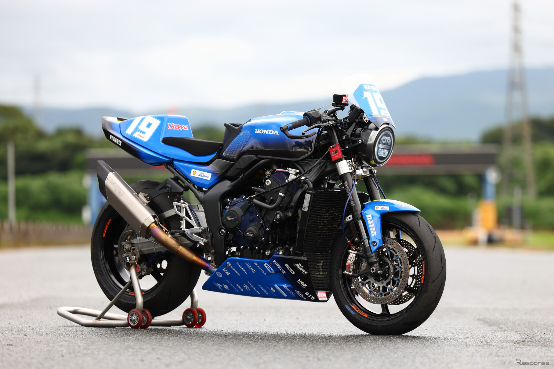 モリワキ仕様のCB1000F Concept