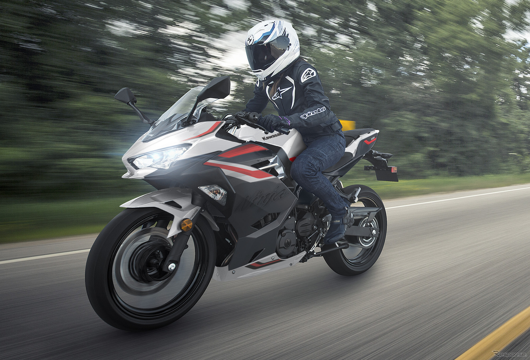 カワサキ『Ninja 400』2026年モデル