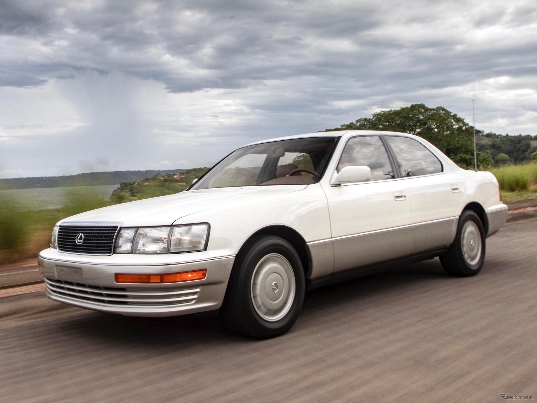 レクサス LS400（1990年）