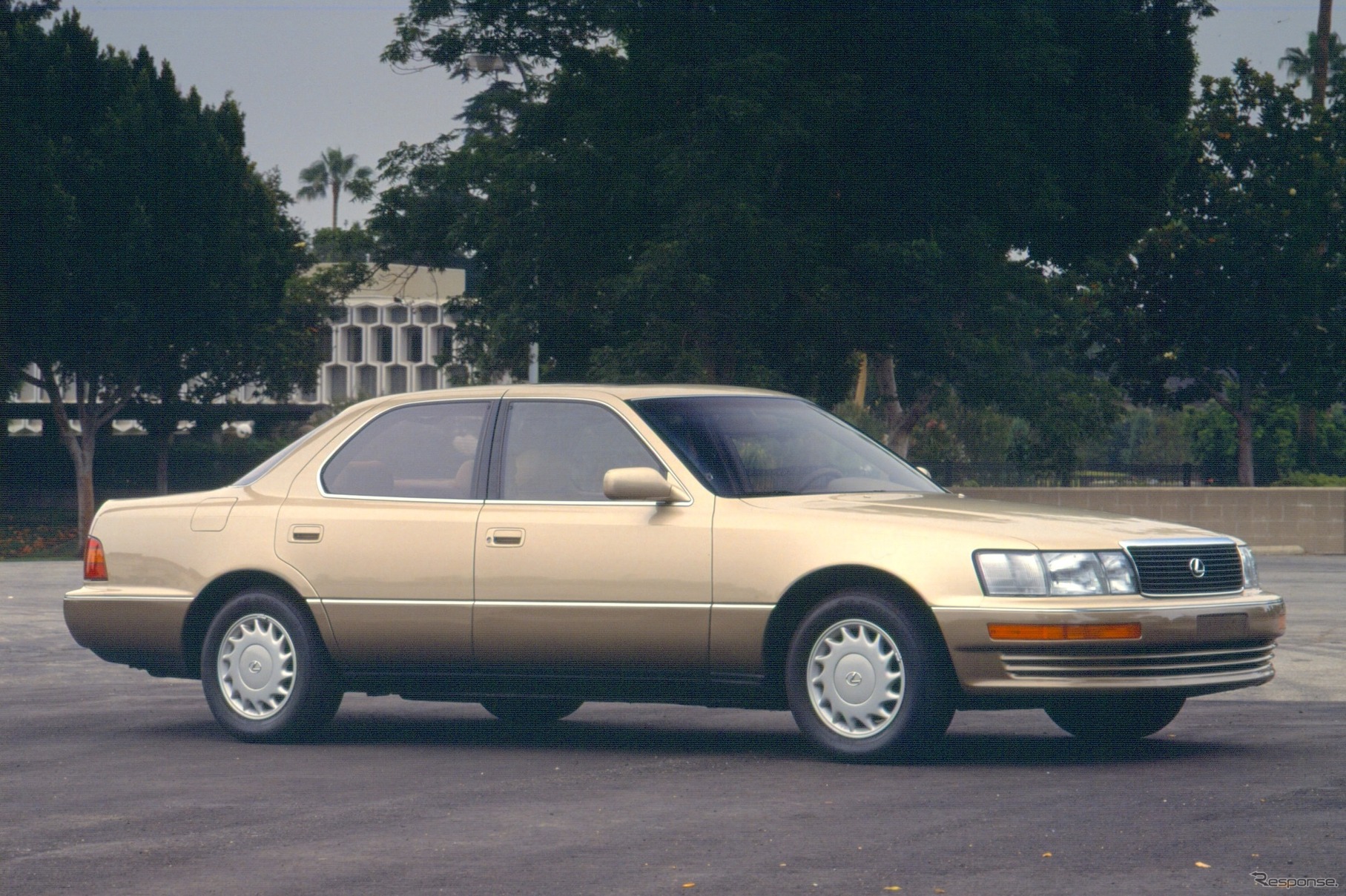 レクサスLS初代（1990年型LS400）