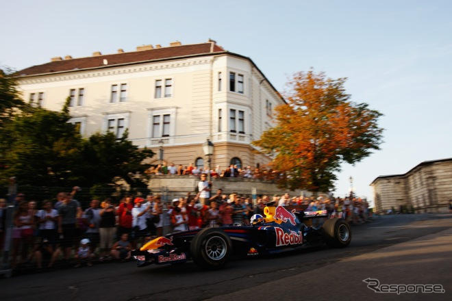 F1マシンが鈴鹿市内を駆け抜ける！　9月30日