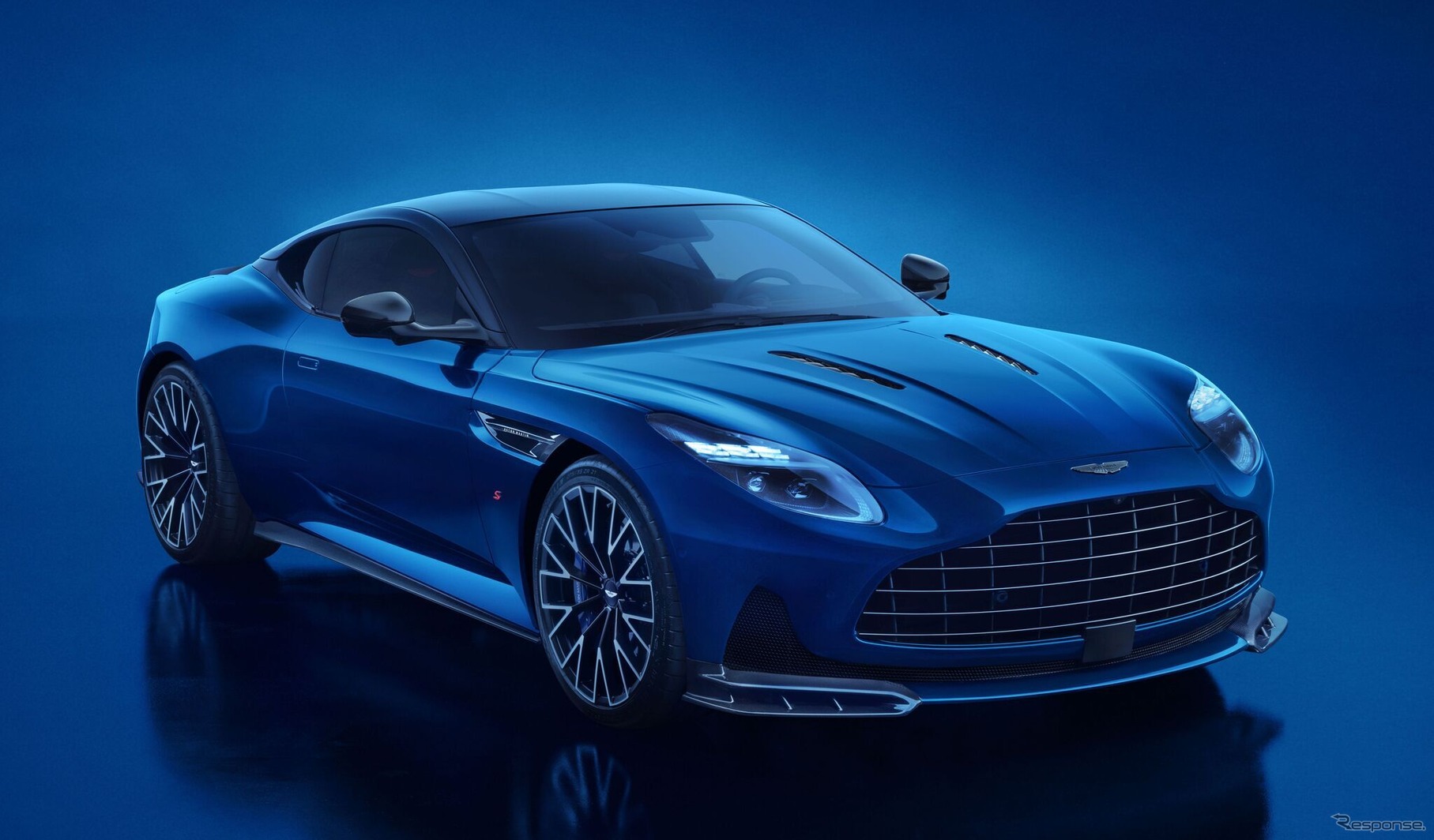 アストンマーティン DB12 S