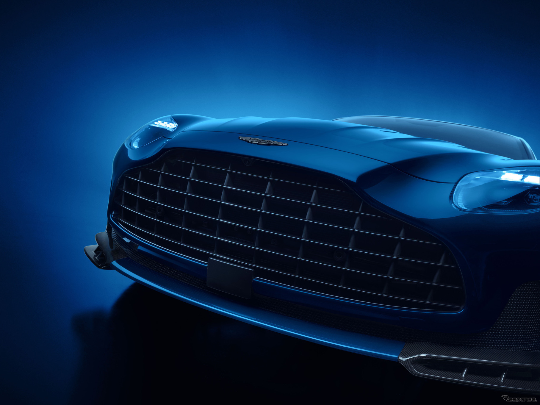 アストンマーティン DB12 S