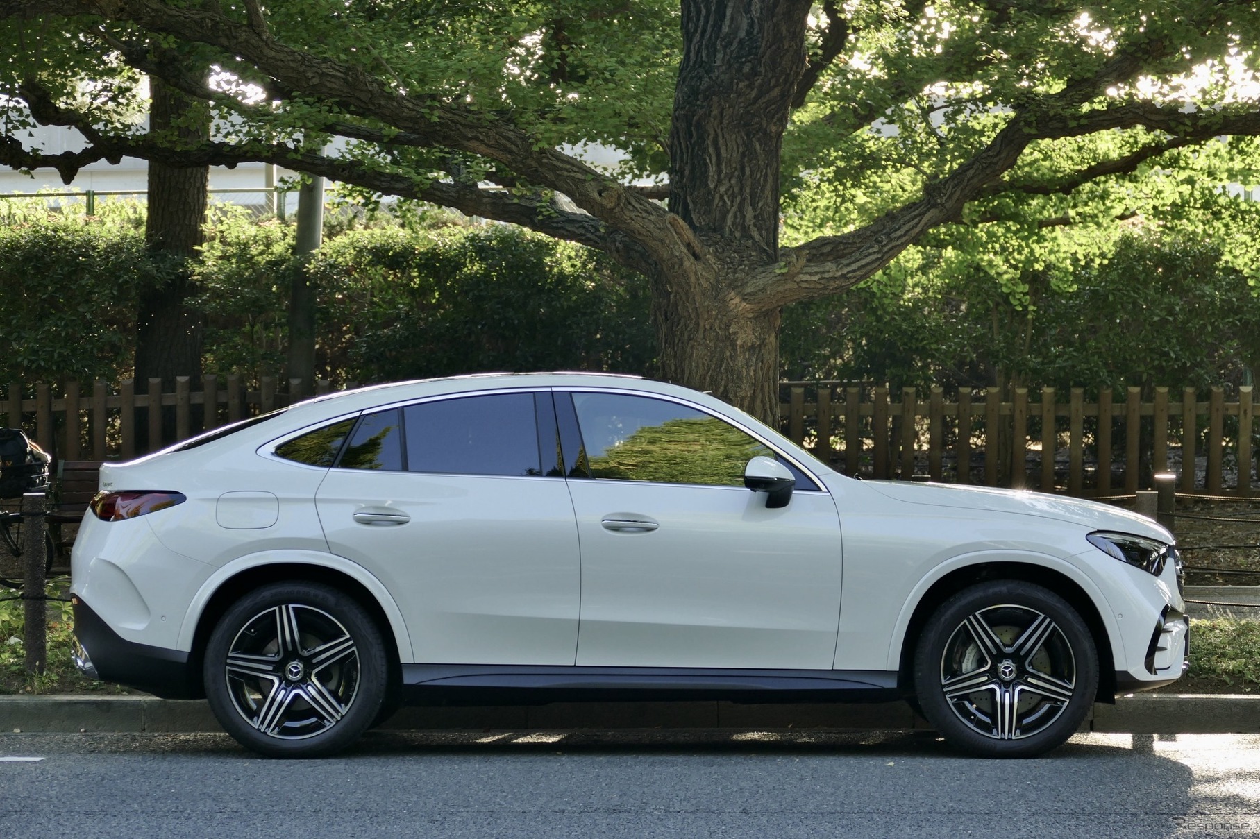 メルセデスベンツ GLC 220d 4MATIC クーペ（ISG）