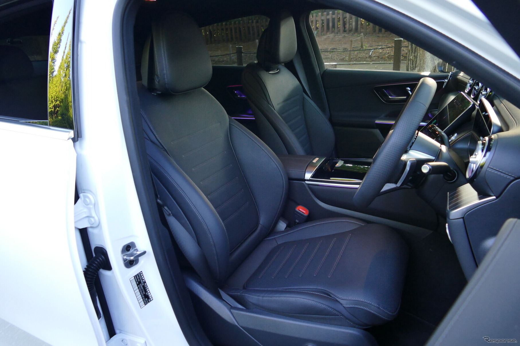 メルセデスベンツ GLC 220d 4MATIC クーペ（ISG）