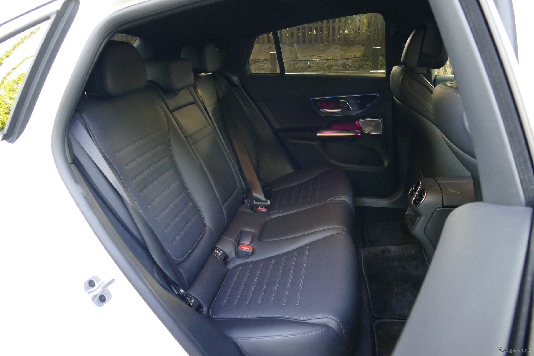 メルセデスベンツ GLC 220d 4MATIC クーペ（ISG）