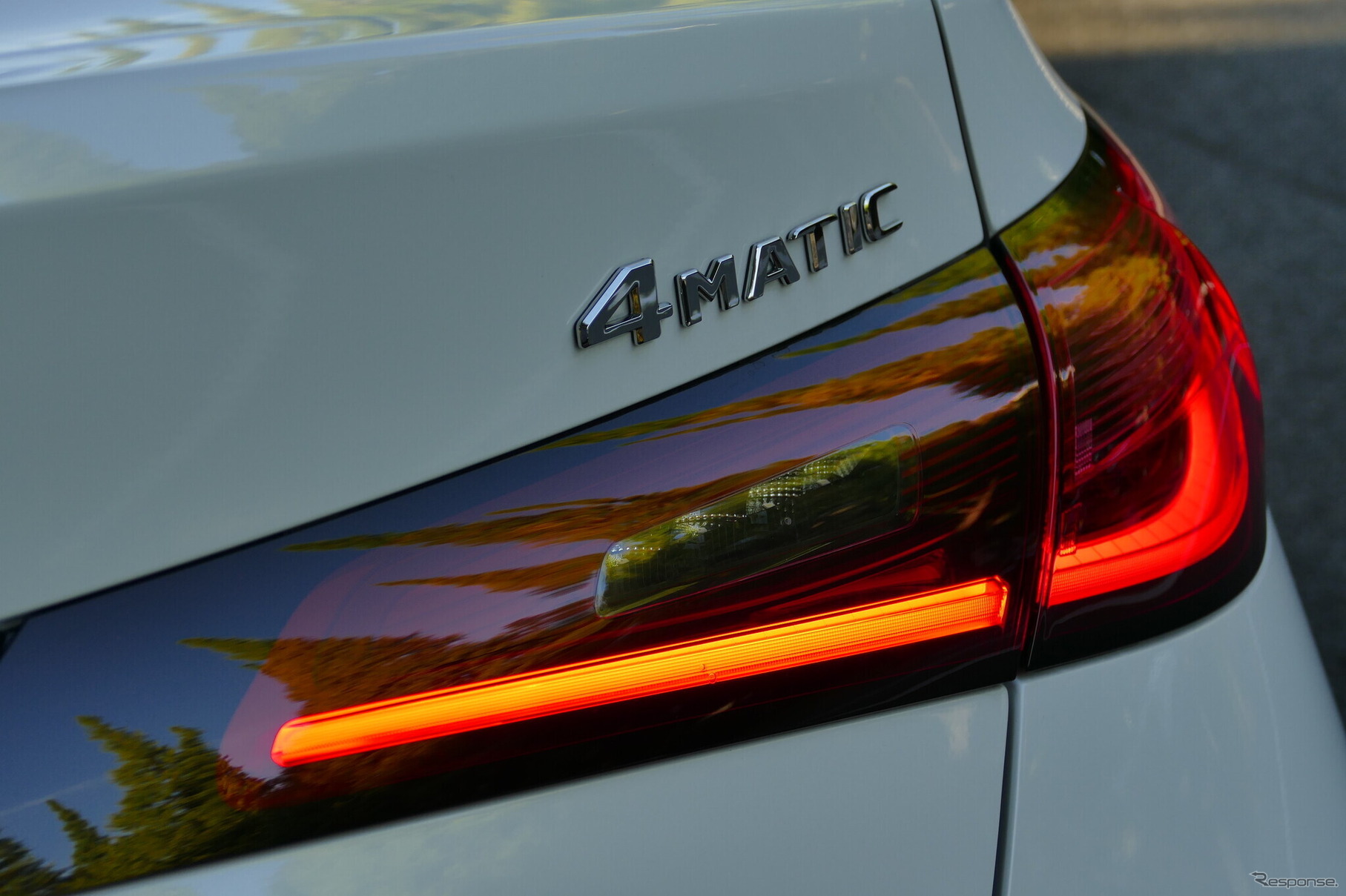 メルセデスベンツ GLC 220d 4MATIC クーペ（ISG）
