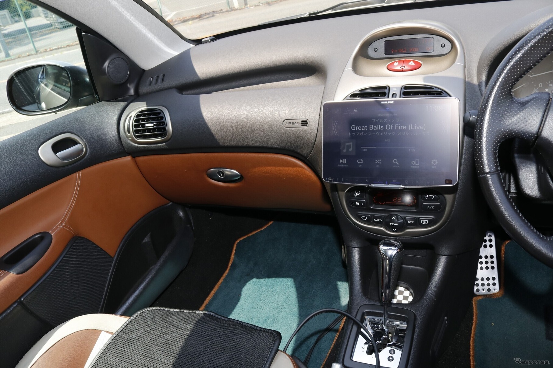 プジョー206CCが蘇る！ スピーカー交換＋サブウーファーで音質一新［car audio newcomer］by サウンドエボリューション ログオン後編