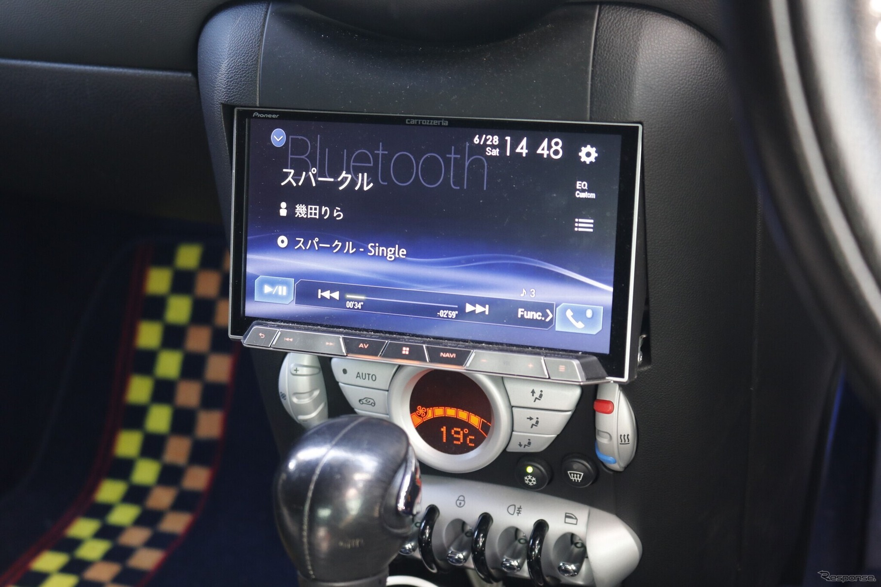 パワーアンプ、DSP、プレイヤーをまとめて引き受けているのがサイバーナビAVIC-CZ901-M。シンプルシステムの要のひとつ。