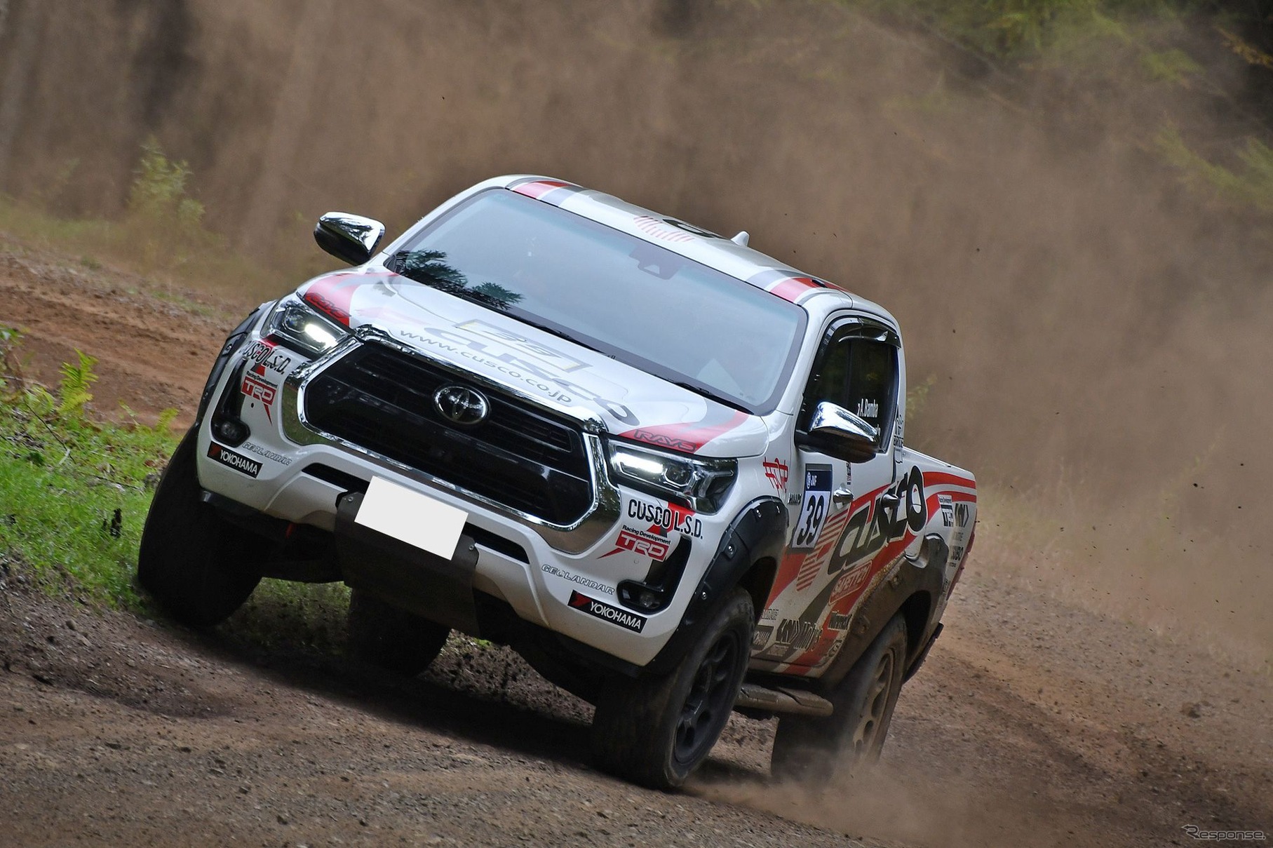 XC-2クラスでシリーズチャンピオンを獲得した『CUSCO YHジオランダーHILUX』