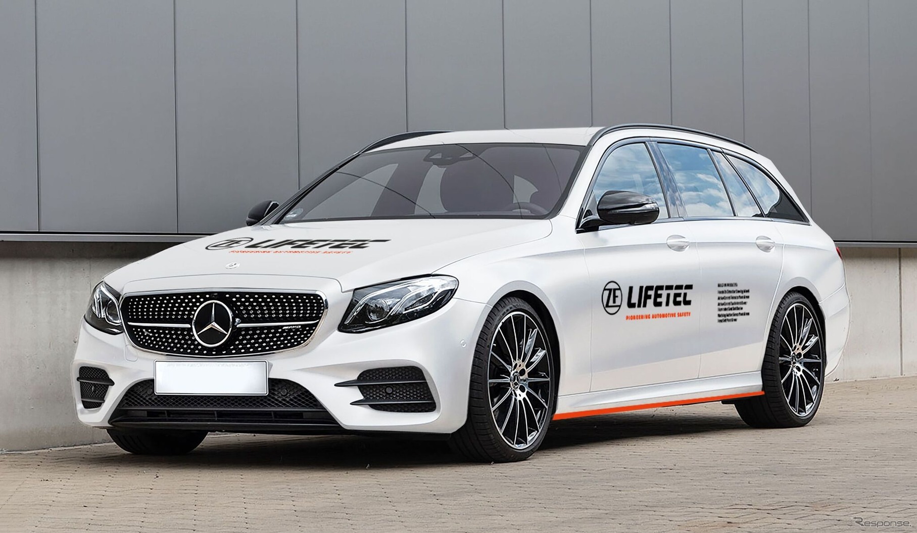 乗員監視技術に基づくアダプティブ・リストレイント・システムを搭載したZFのデモ車両