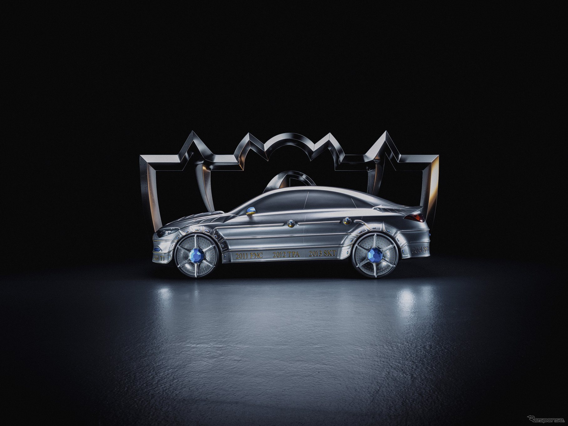 メルセデスベンツ『CLA』新型のアート作品。「リーグ・オブ・レジェンド」世界大会のトロフィーに着想