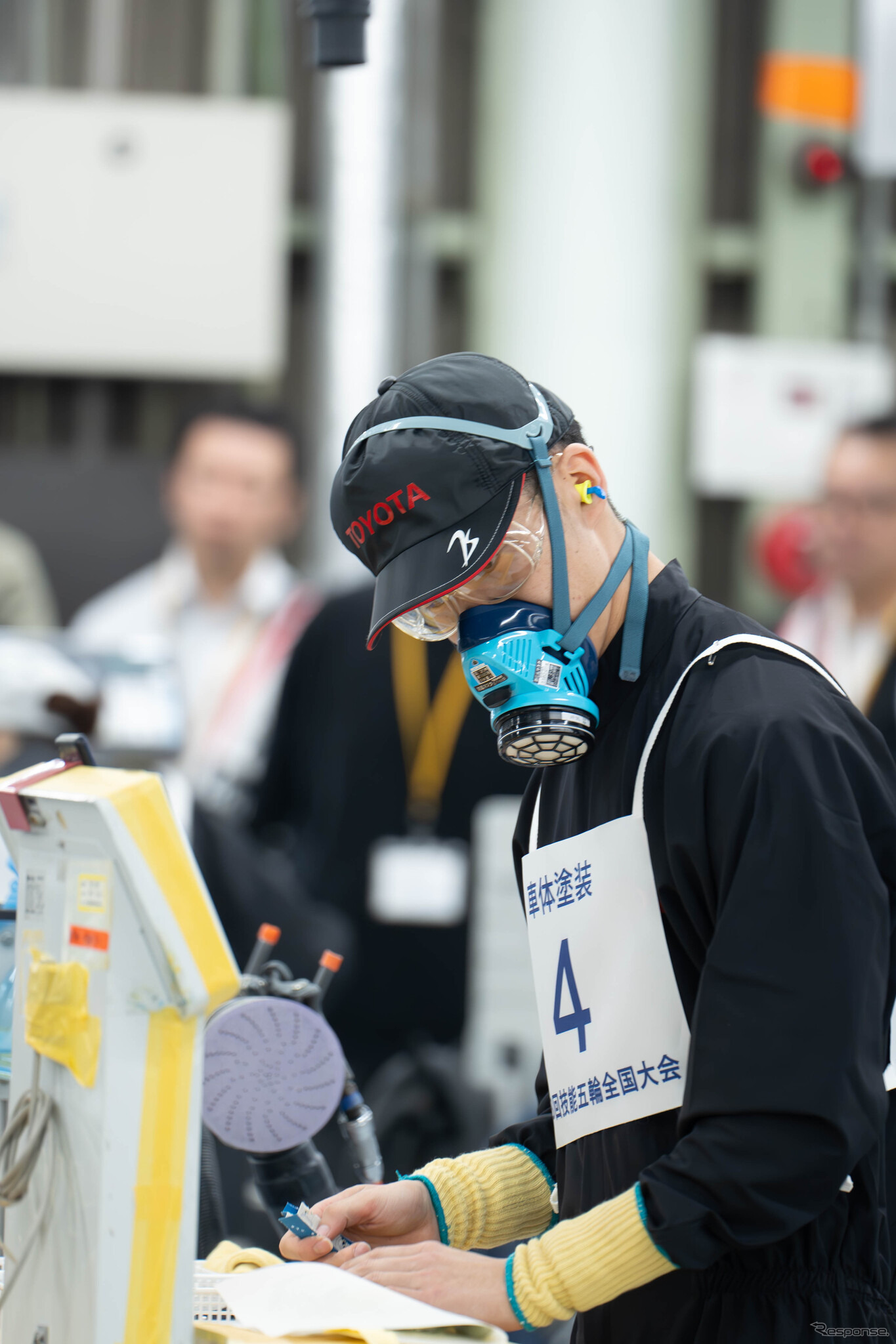 菅田 翔太氏　職種 ： 車体塗装