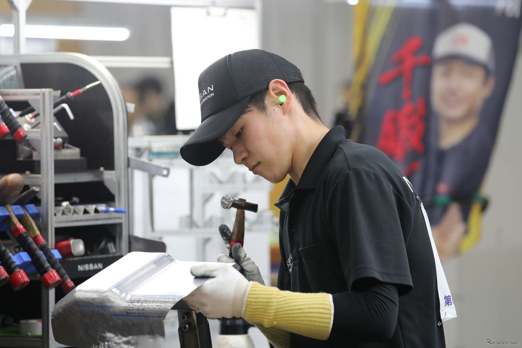 自動車板金職種の吉田 将選手