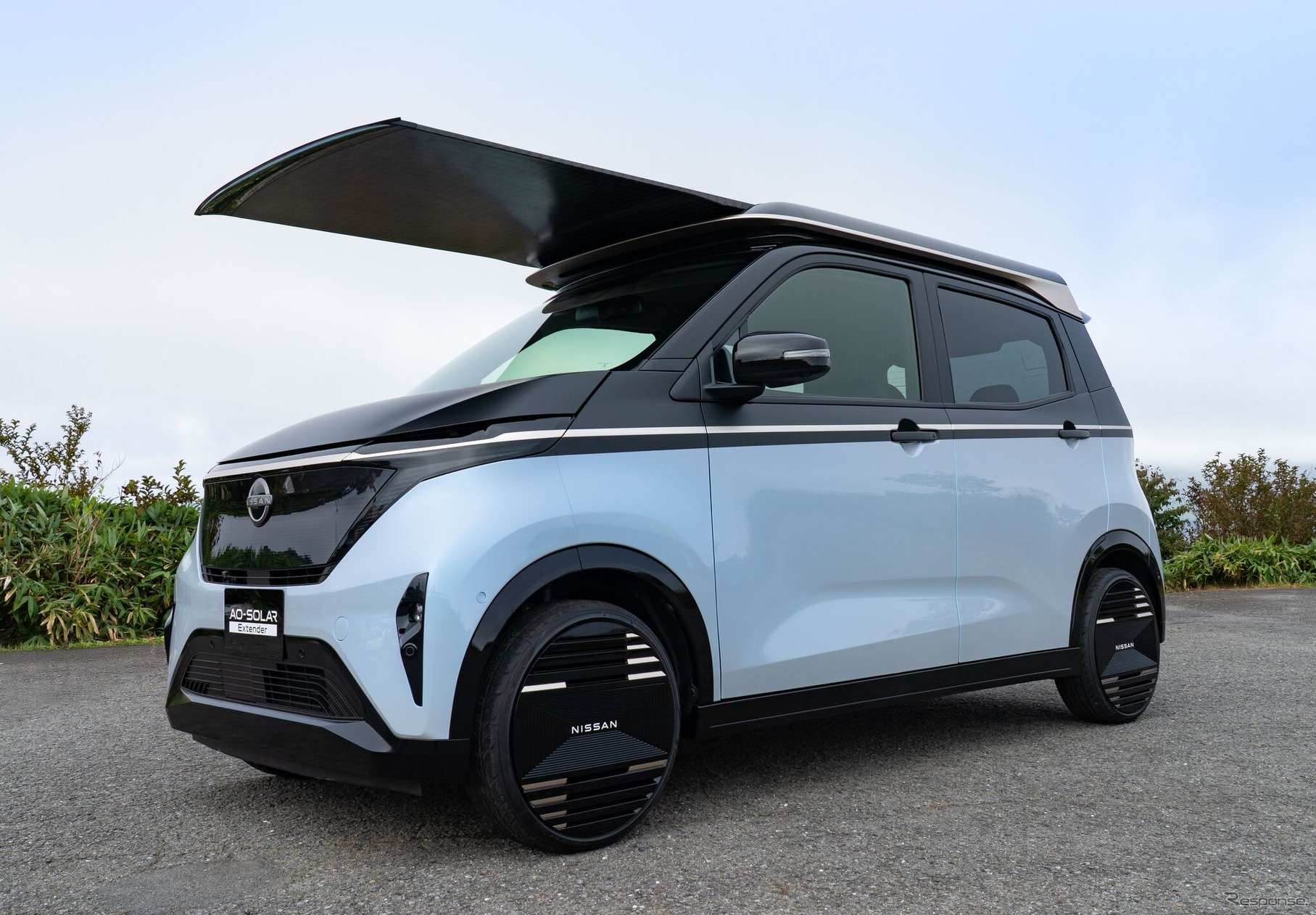 日産サクラの電動スライド式ソーラーシステム「Ao-Solar Extender（あおぞら エクステンダー）」搭載プロトタイプ