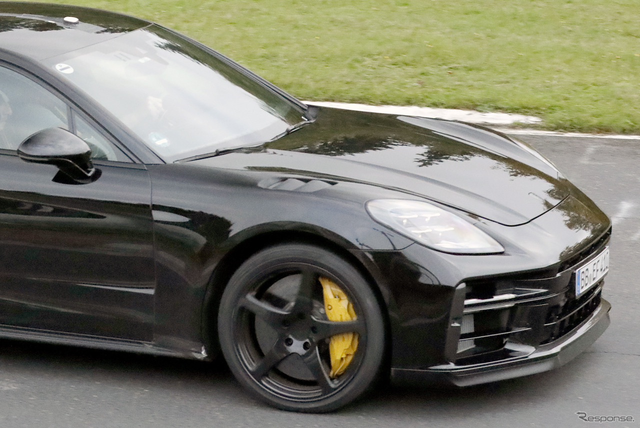 ポルシェ パナメーラ ターボGT 市販型のプロトタイプ