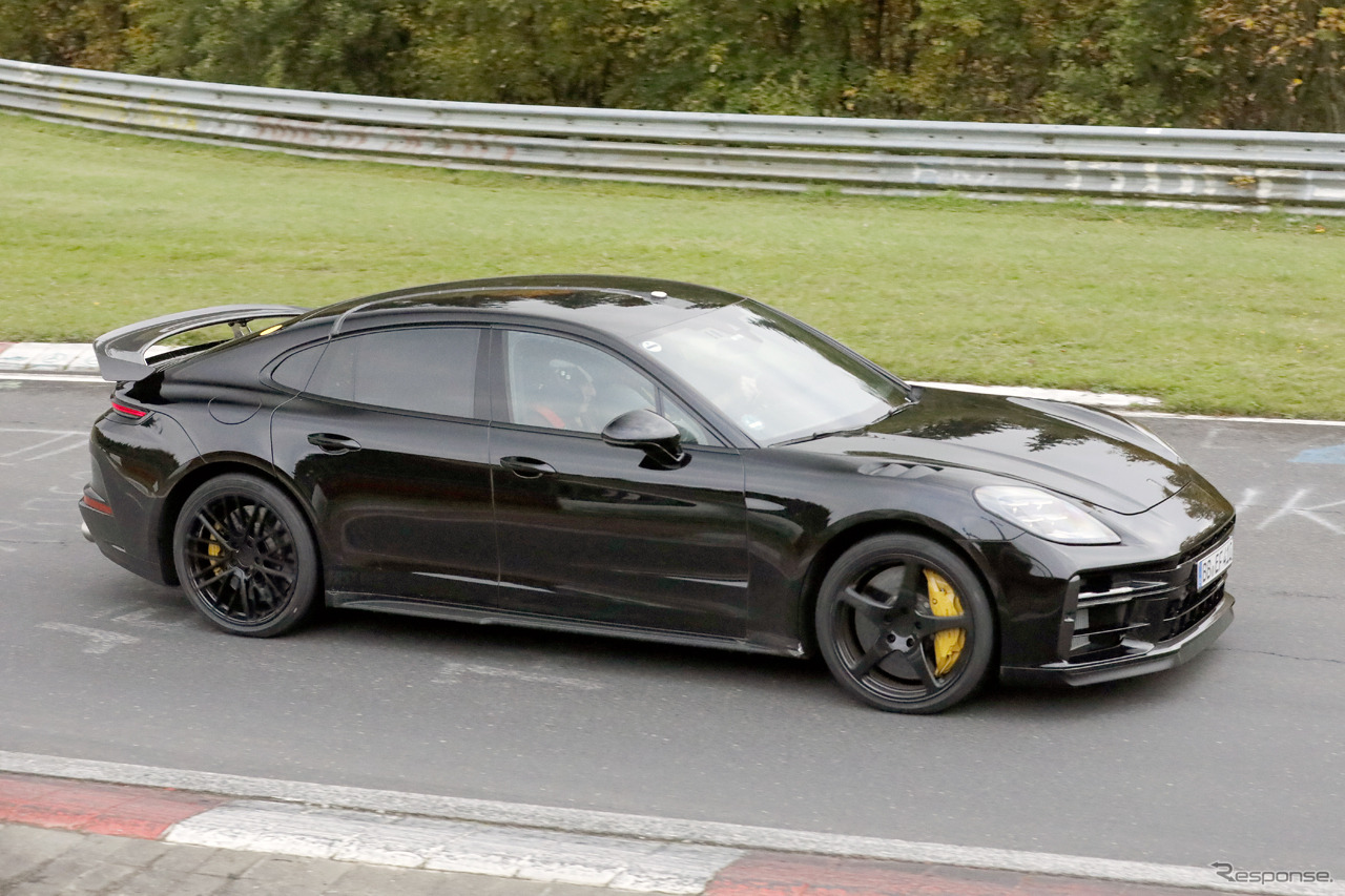ポルシェ パナメーラ ターボGT 市販型のプロトタイプ