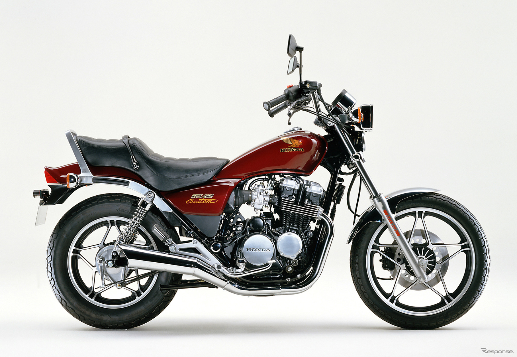 ホンダ CBX400（写真は1983年）