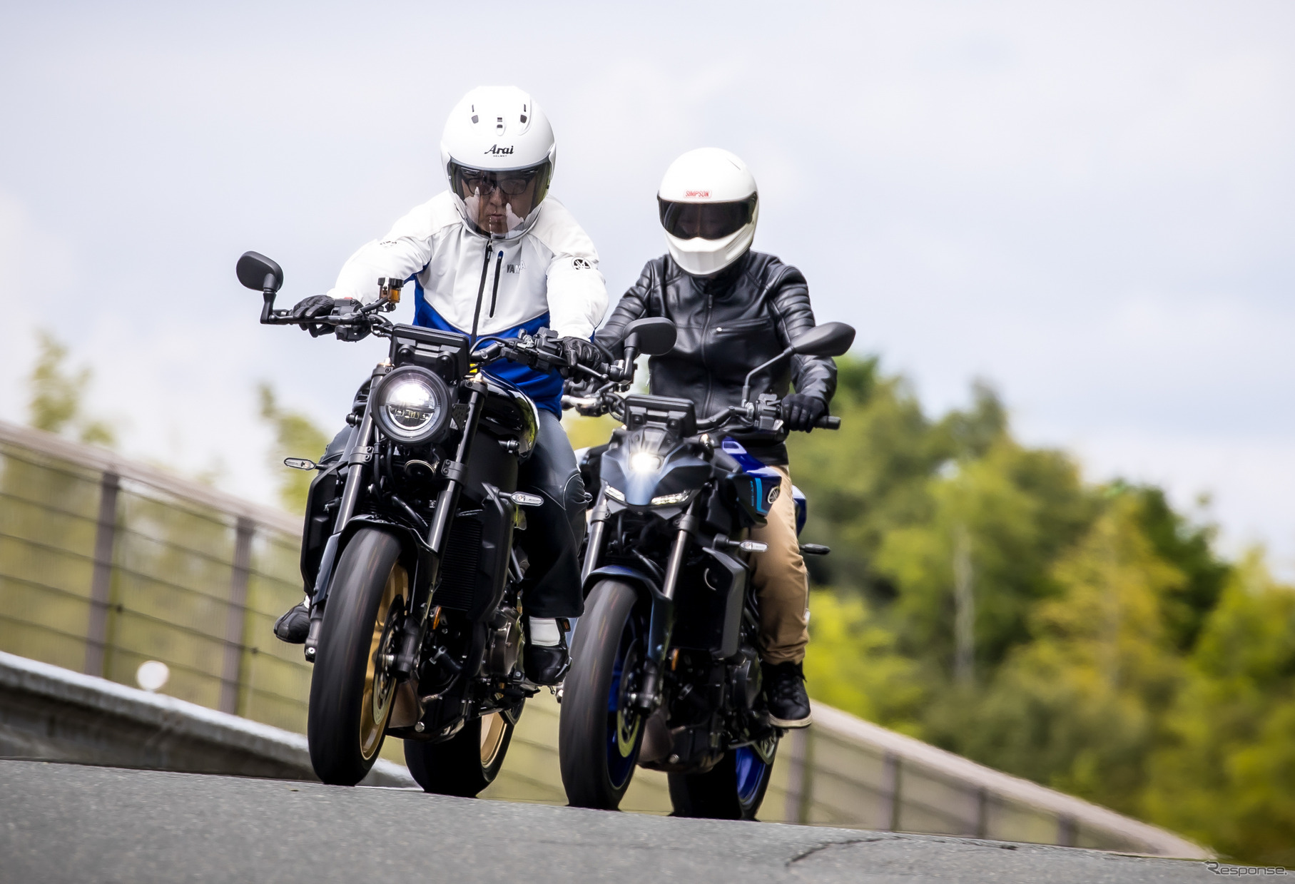 XSR900の設楽社長と、MT-09 Y-AMTの宮崎副編集長