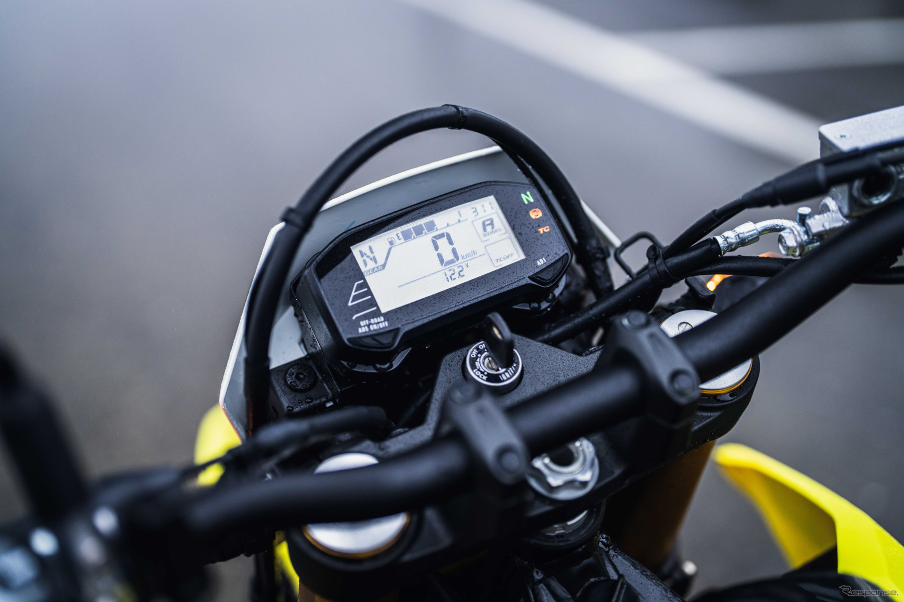 スズキ DR-Z4S