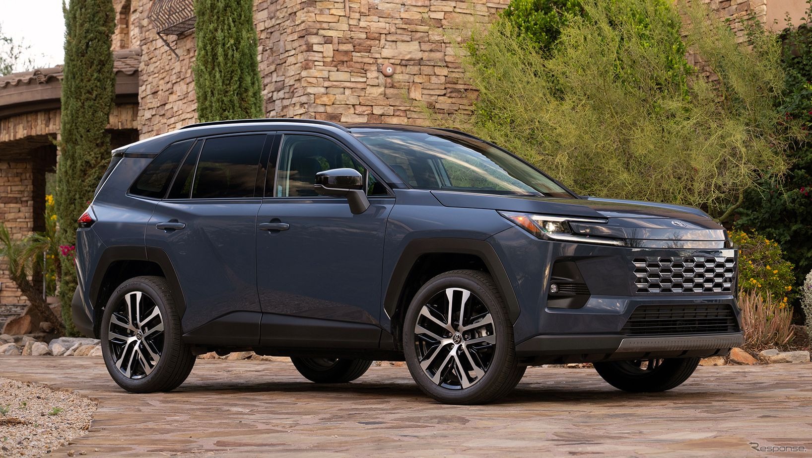 トヨタ RAV4 ハイブリッド 新型（米国仕様）