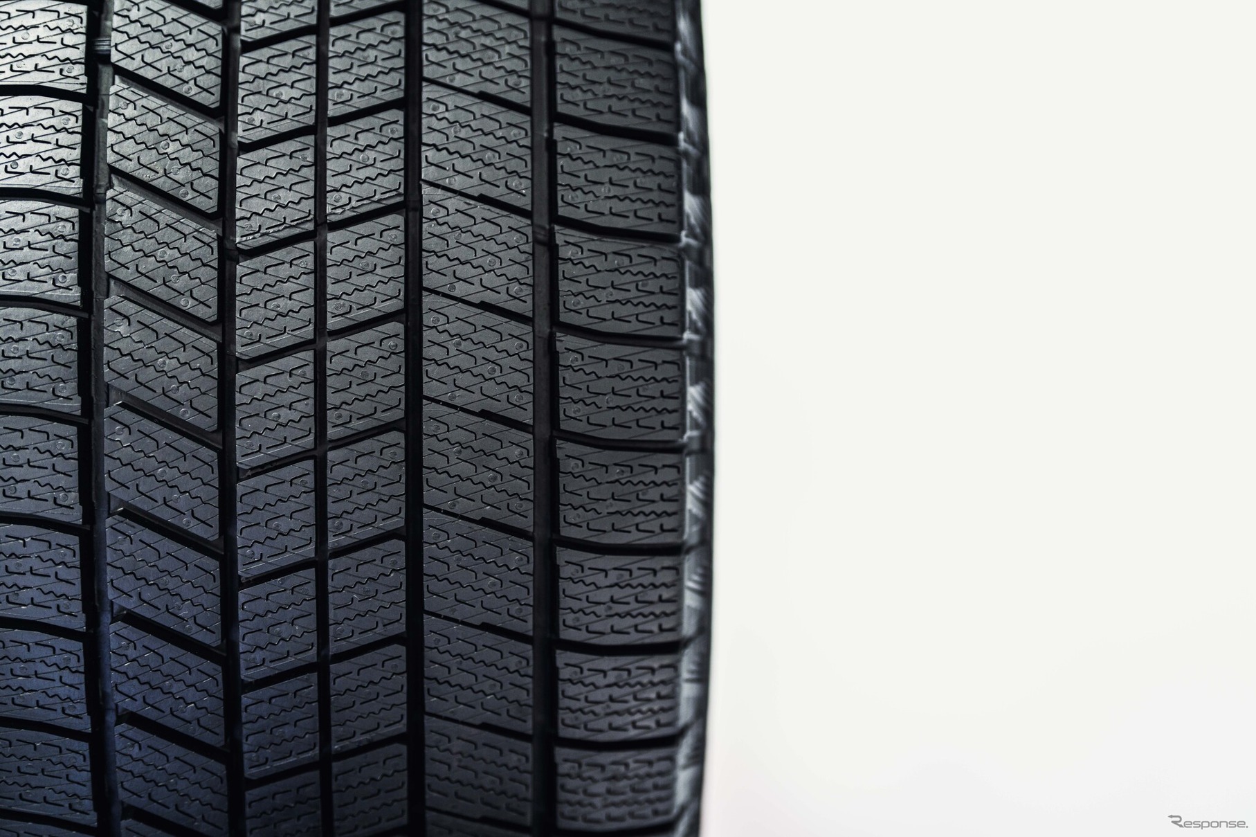 ブリヂストン『ブリザック WZ-1』