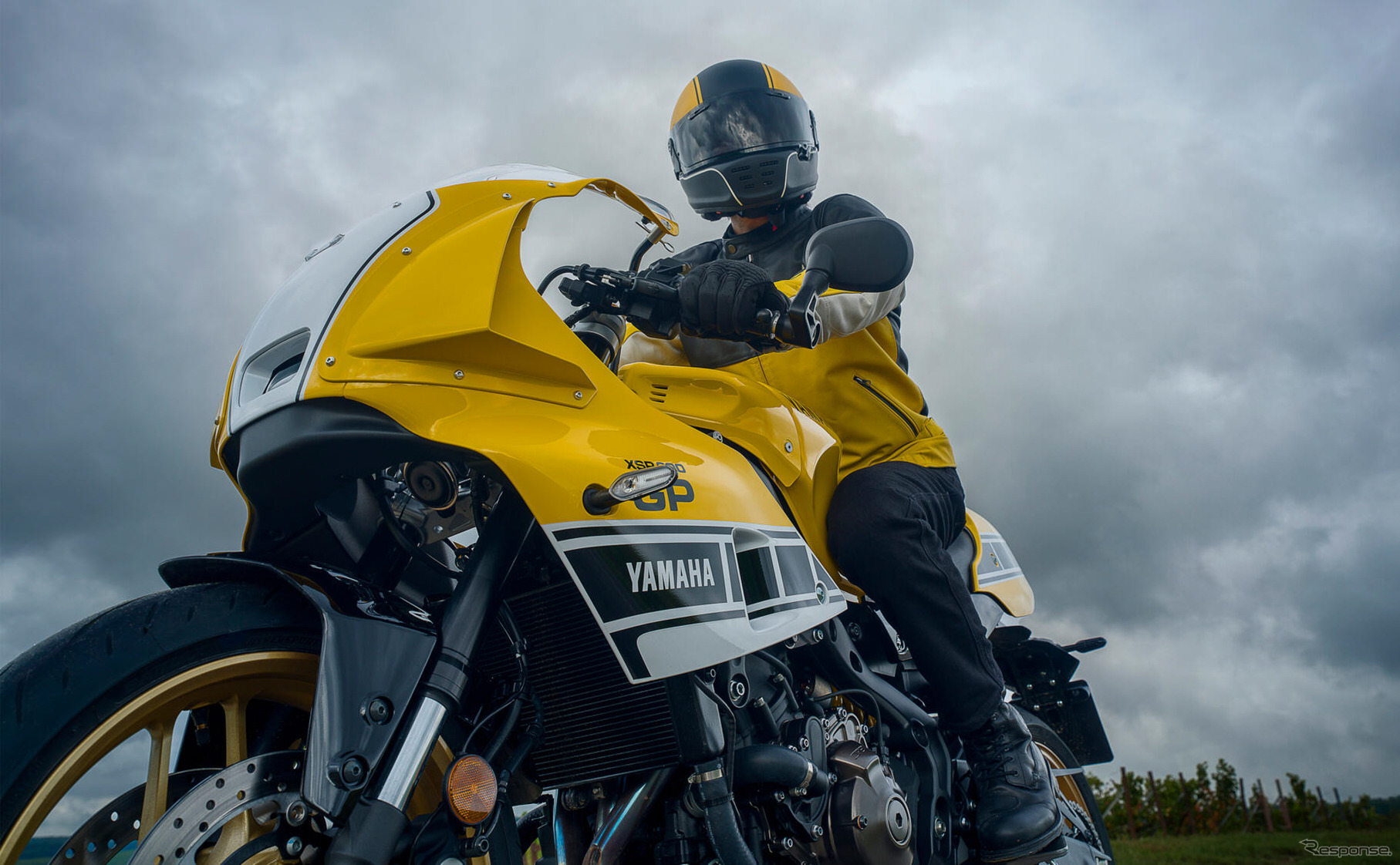 ヤマハ XSR900GP 2026年モデル（レジェンドイエロー）