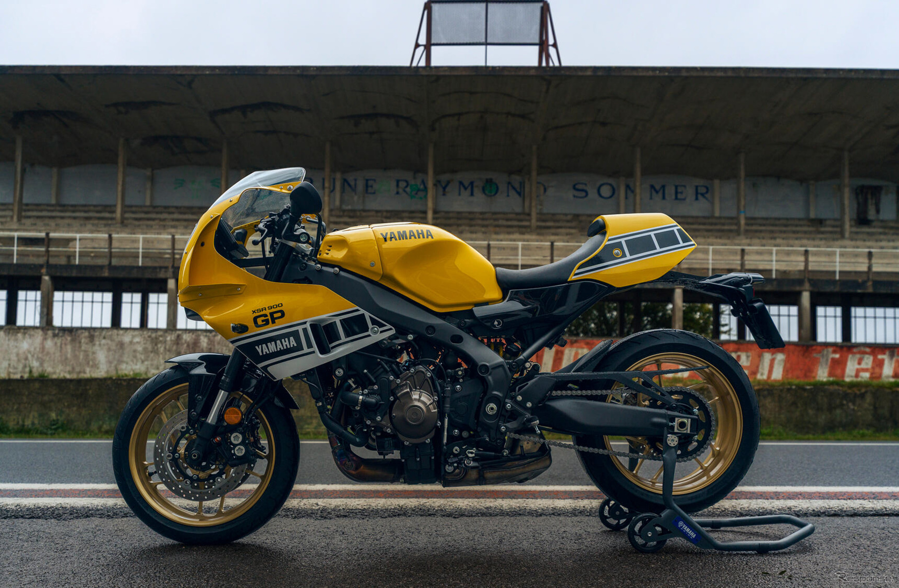 ヤマハ XSR900GP 2026年モデル（レジェンドイエロー）