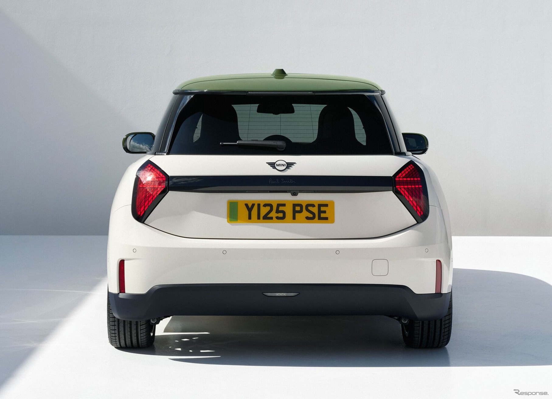 MINI Cooper SE Paul Smith Edition