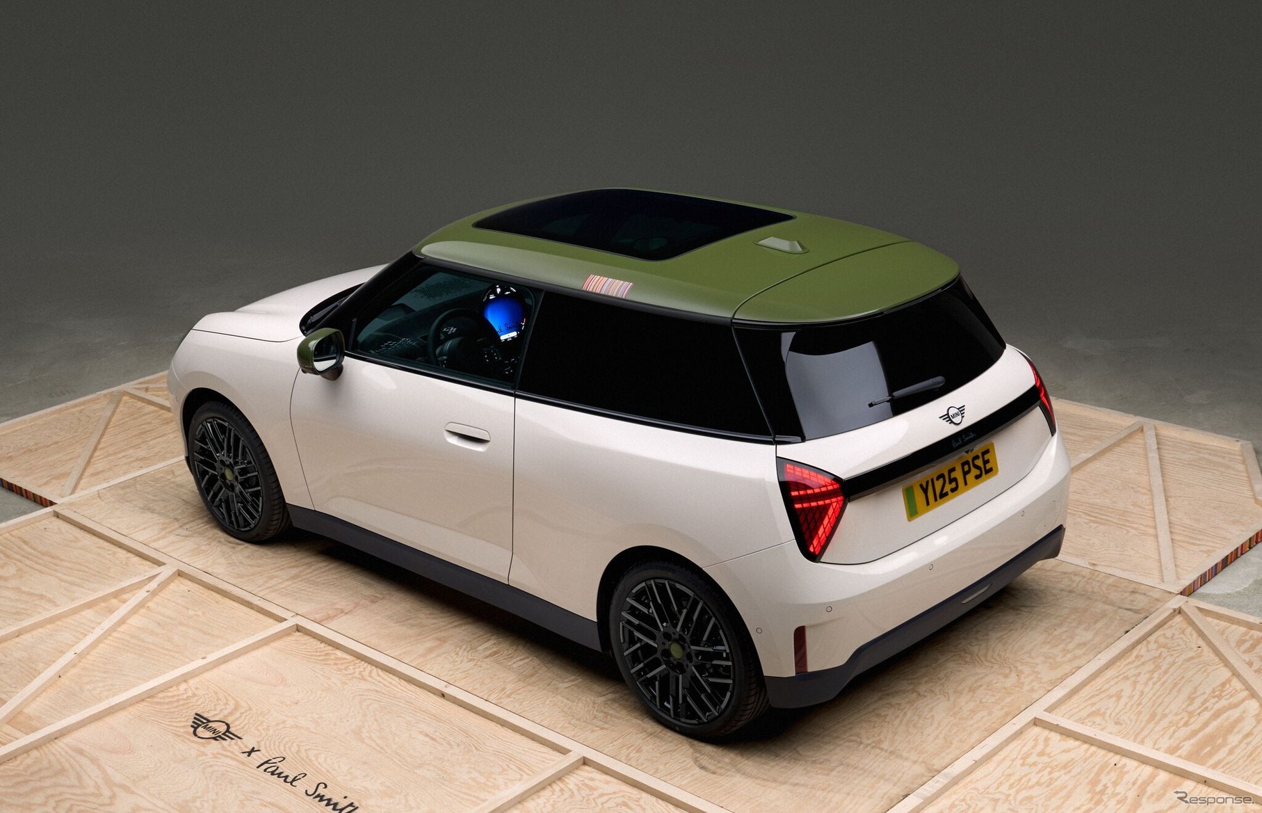 MINI Cooper SE Paul Smith Edition