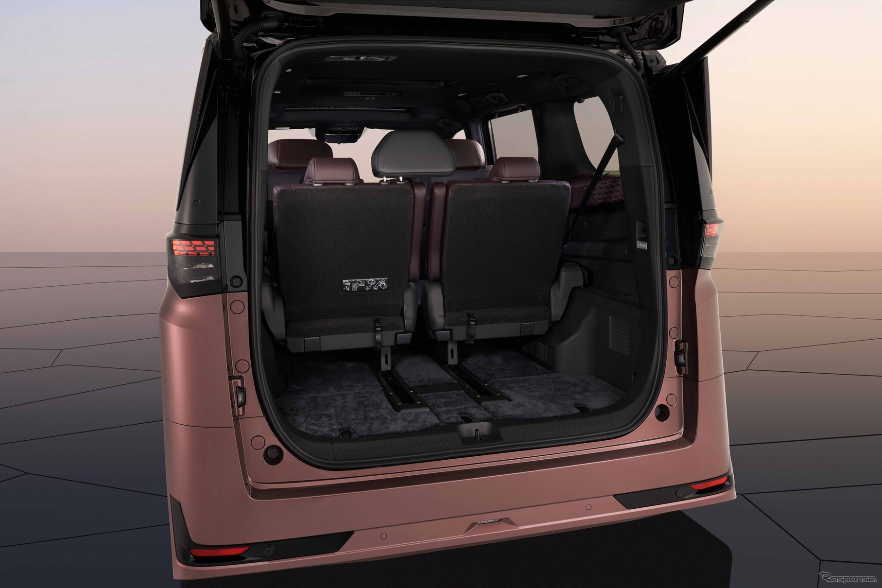 日産 エルグランド 新型