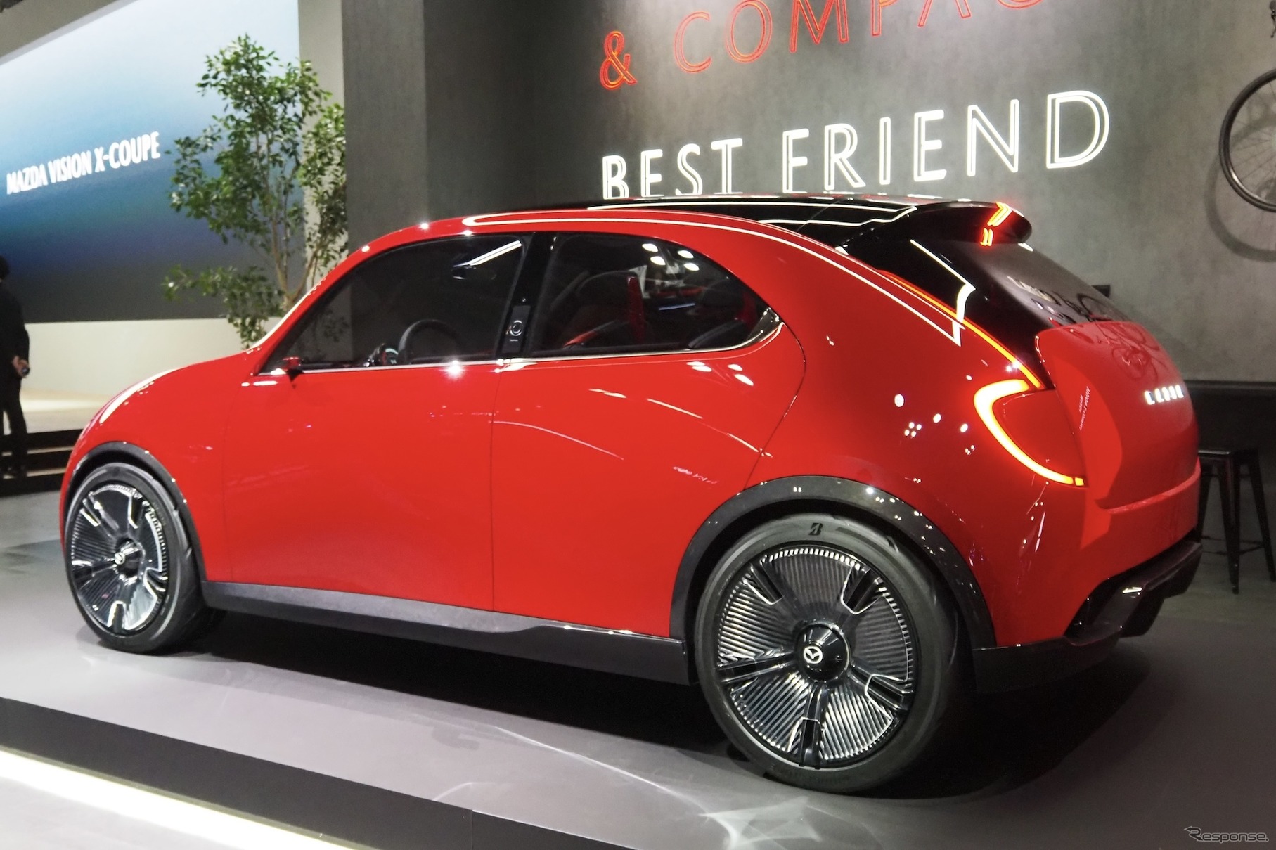 マツダ・ビジョン2（ジャパンモビリティショー2025）