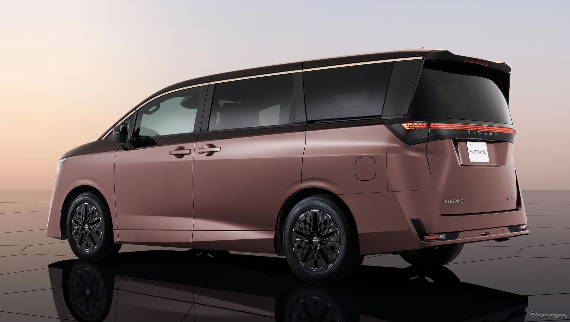 日産 エルグランド 新型