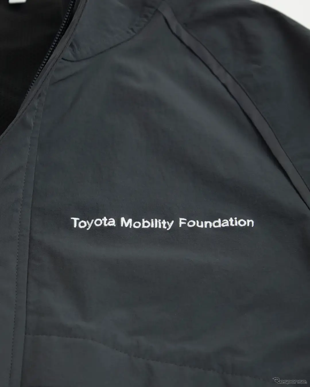 トヨタ・モビリティ基金のスタッフが着用するワークウェア