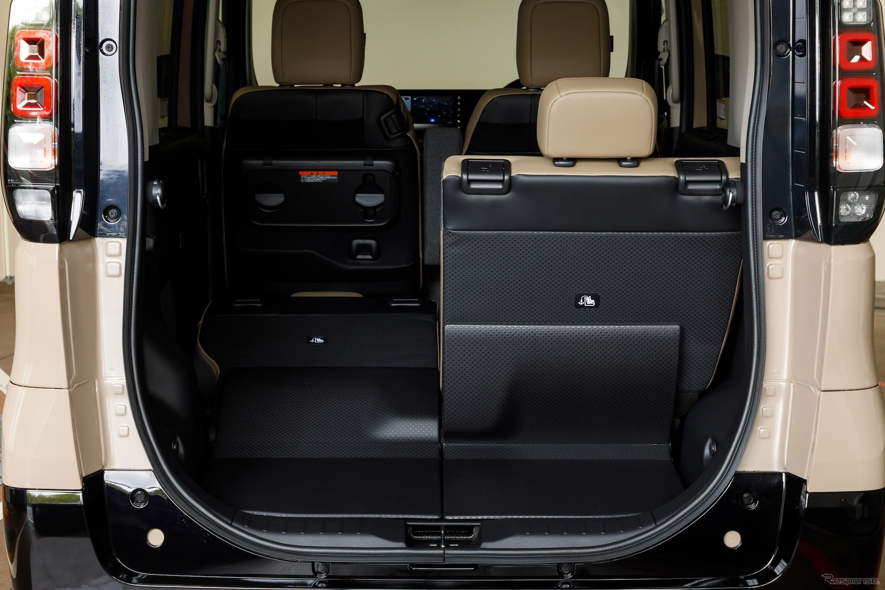 三菱 デリカミニ 新型