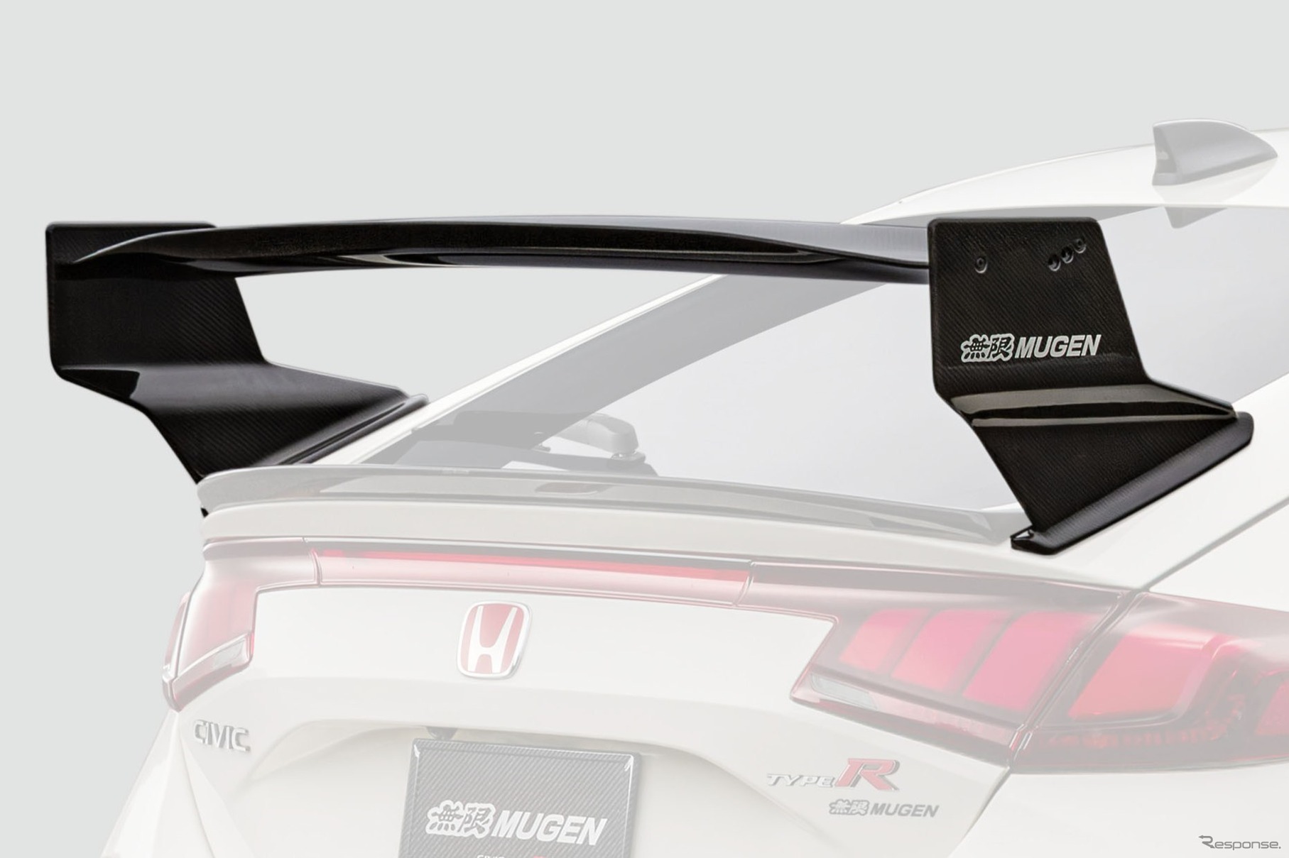 カーボンリアウイング：110万円（税込）※2026年1月下旬発売