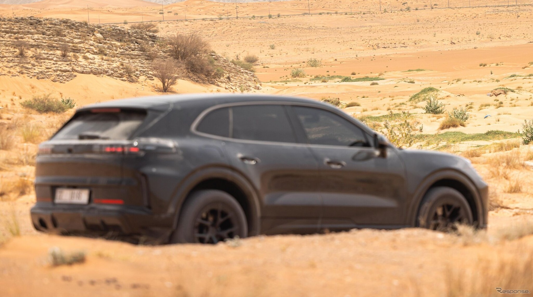 ポルシェ『カイエン』次期型のEVプロトタイプ