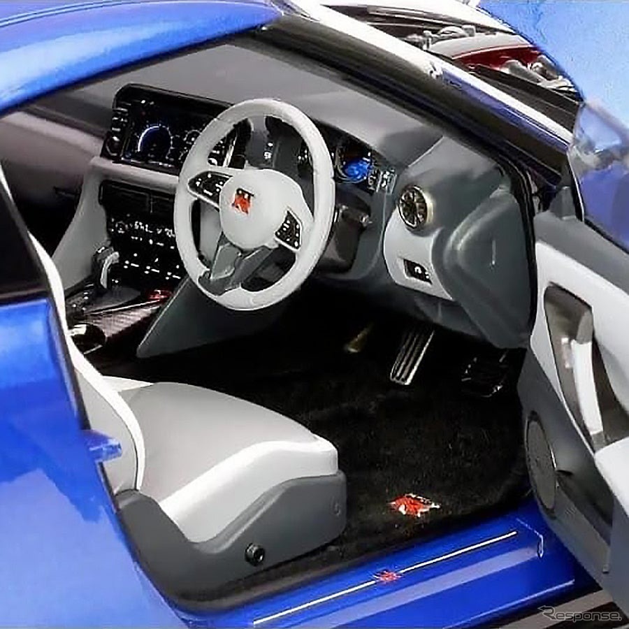 モーターヘリックス 1/18スケール Nissan GT-R R35 50th Anniversary ワンガンブルー