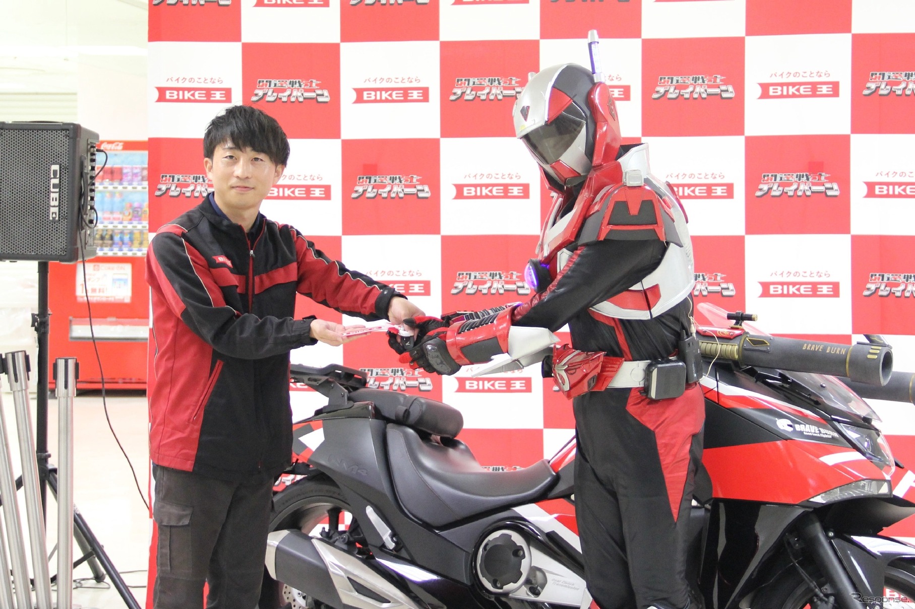 ホンダ『NM4』が栃木県小山市のご当地ヒーロー「開運戦士ブレイバーン」の戦術車両に