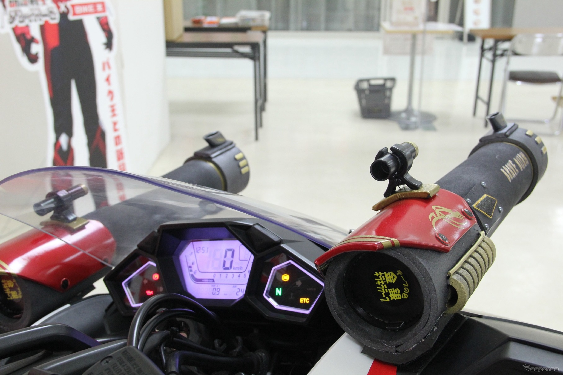 ホンダ『NM4』が栃木県小山市のご当地ヒーロー「開運戦士ブレイバーン」の戦術車両に