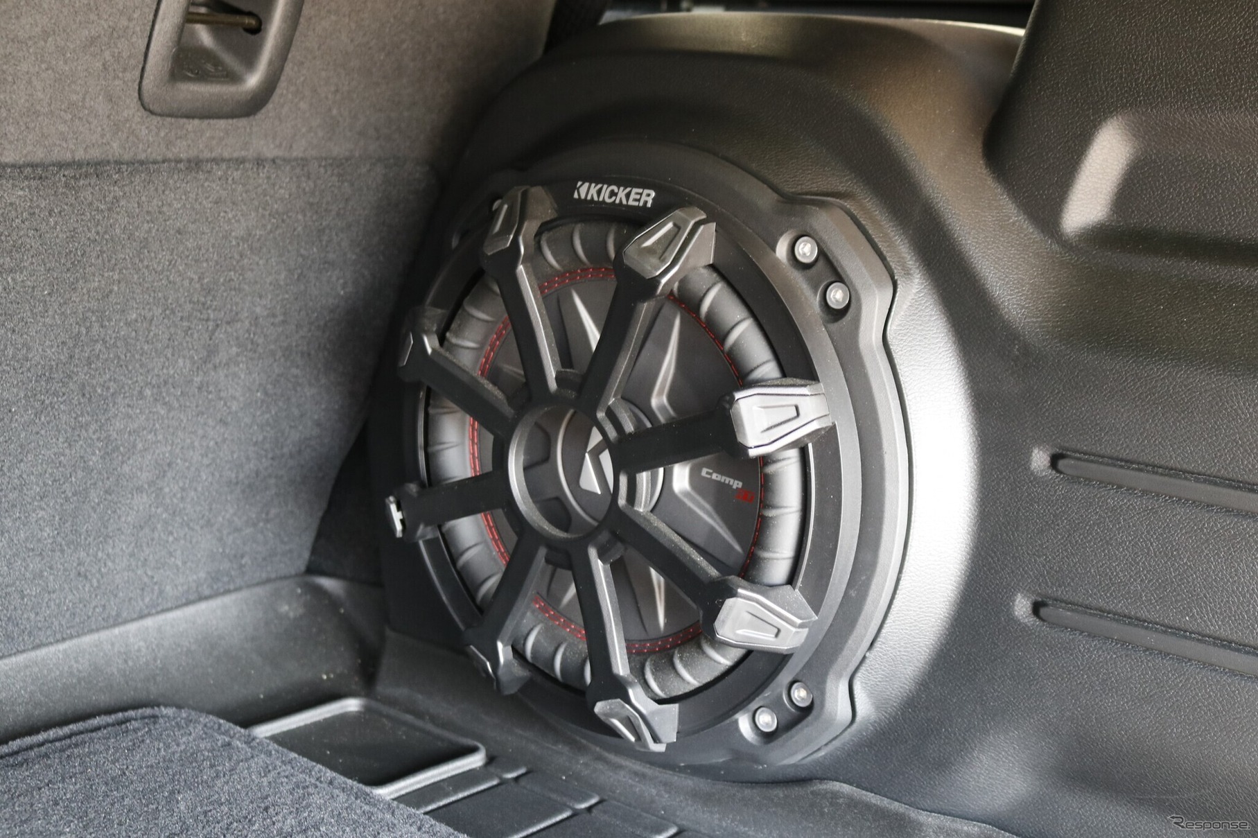 ジープ ラングラーJL を純正位置で劇的高音質化！ 確実に“効く”スピーカー交換術［car audio newcomer］by サウンドエボリューション ログオン