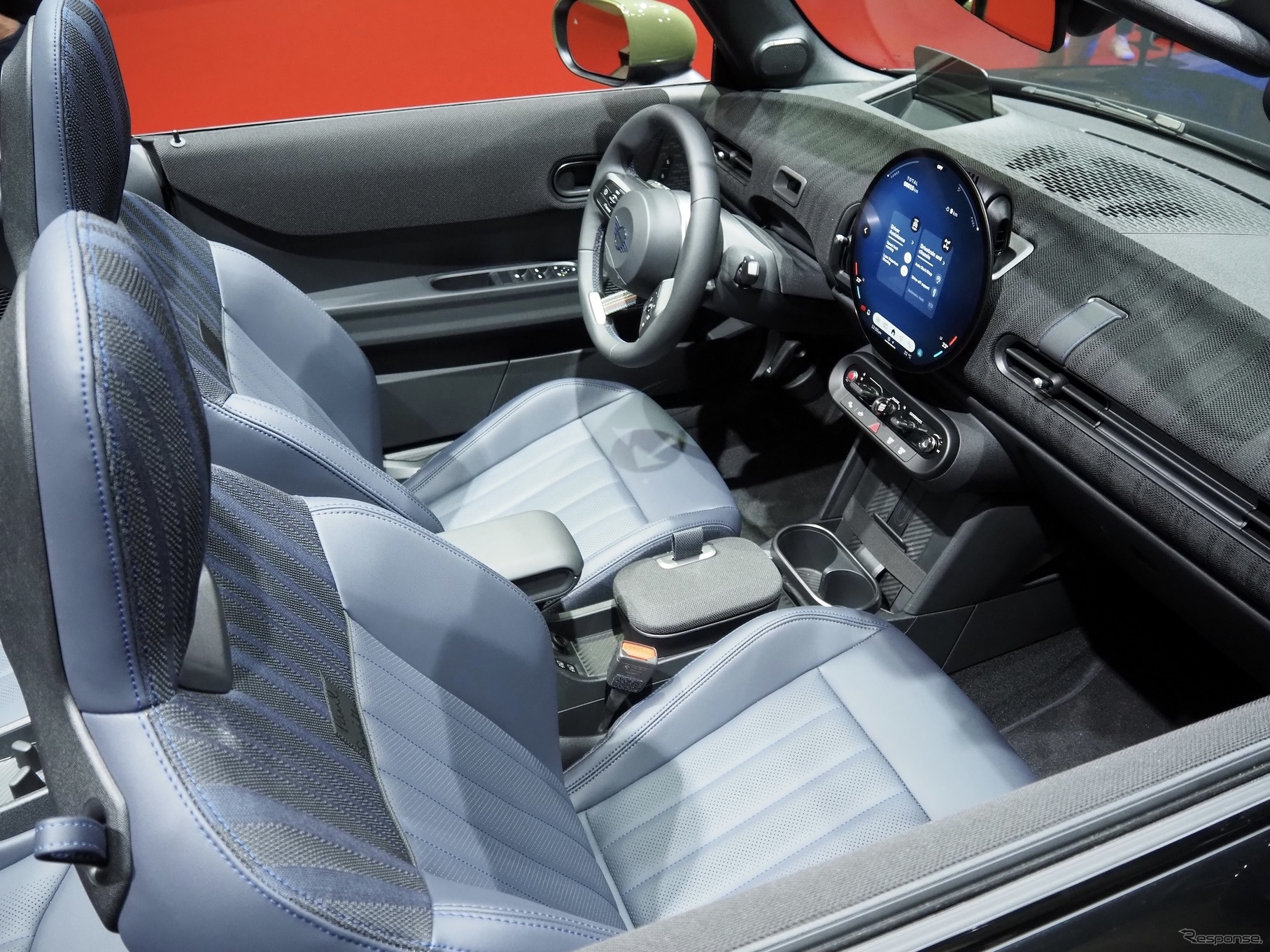 MINI Cooper Convertible Paul Smith Edition（ジャパンモビリティショー2025）