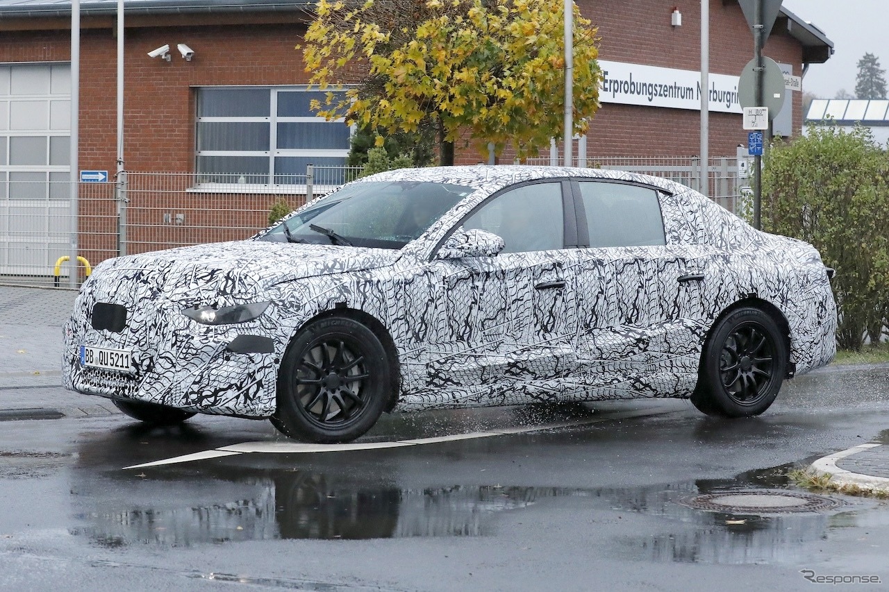 メルセデスベンツ EクラスEQ 市販型のプロトタイプ