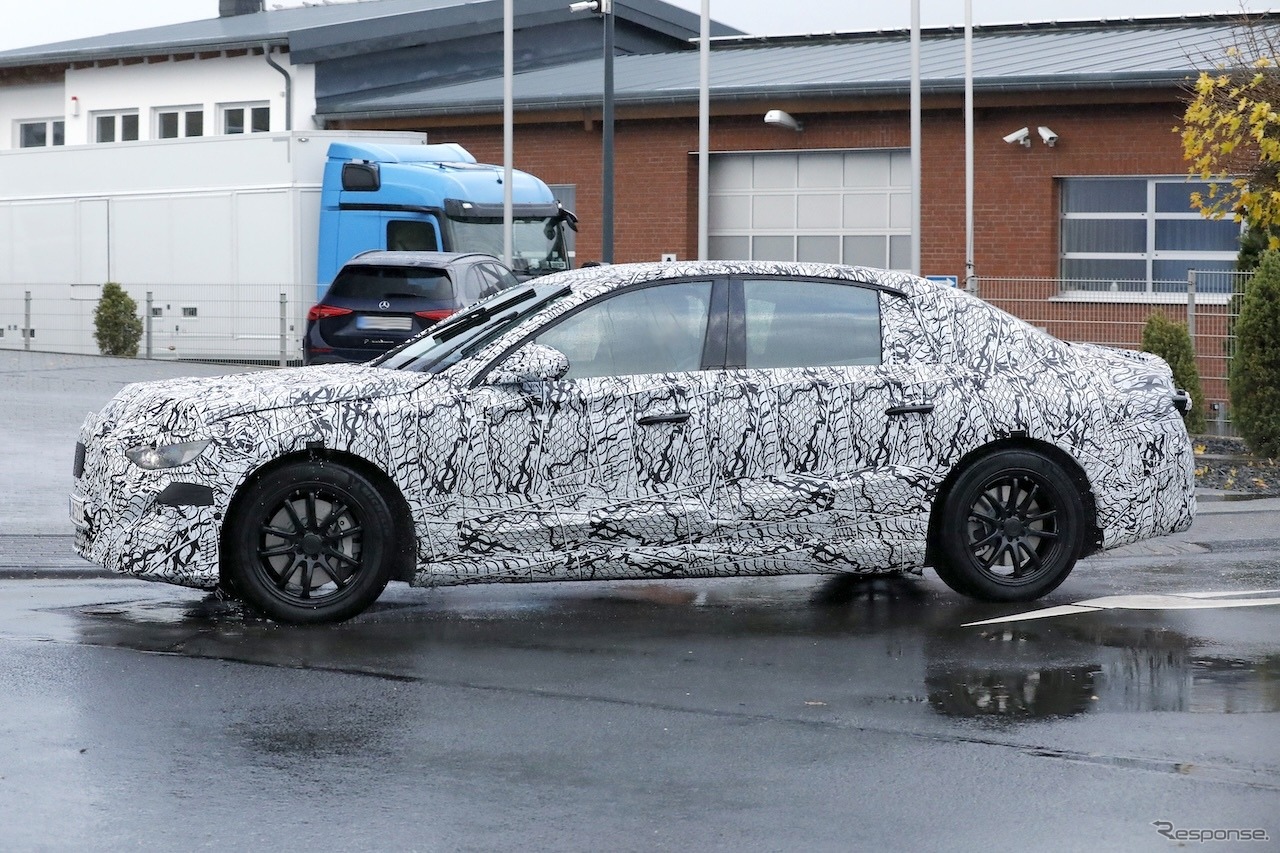 メルセデスベンツ EクラスEQ 市販型のプロトタイプ