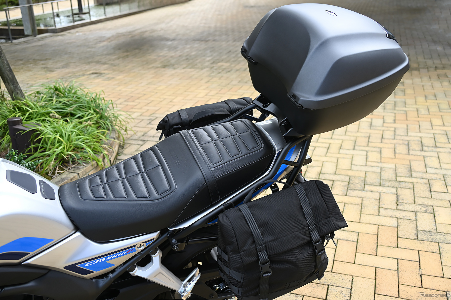 ホンダ CB1000Fの純正アクセサリー装着車