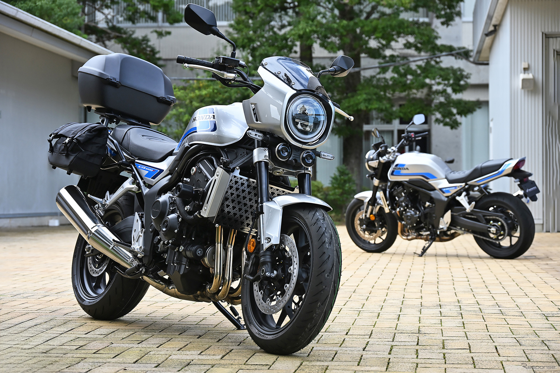 ホンダ CB1000Fの純正アクセサリー装着車