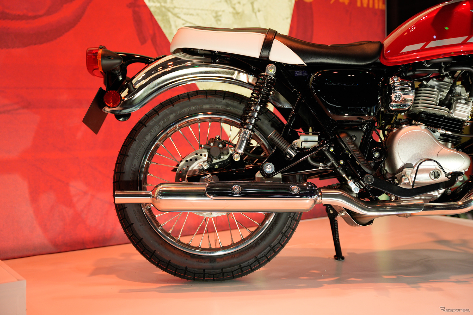 カワサキ「W」ブランド60周年記念展示の『W230』（ジャパンモビリティショー2025）