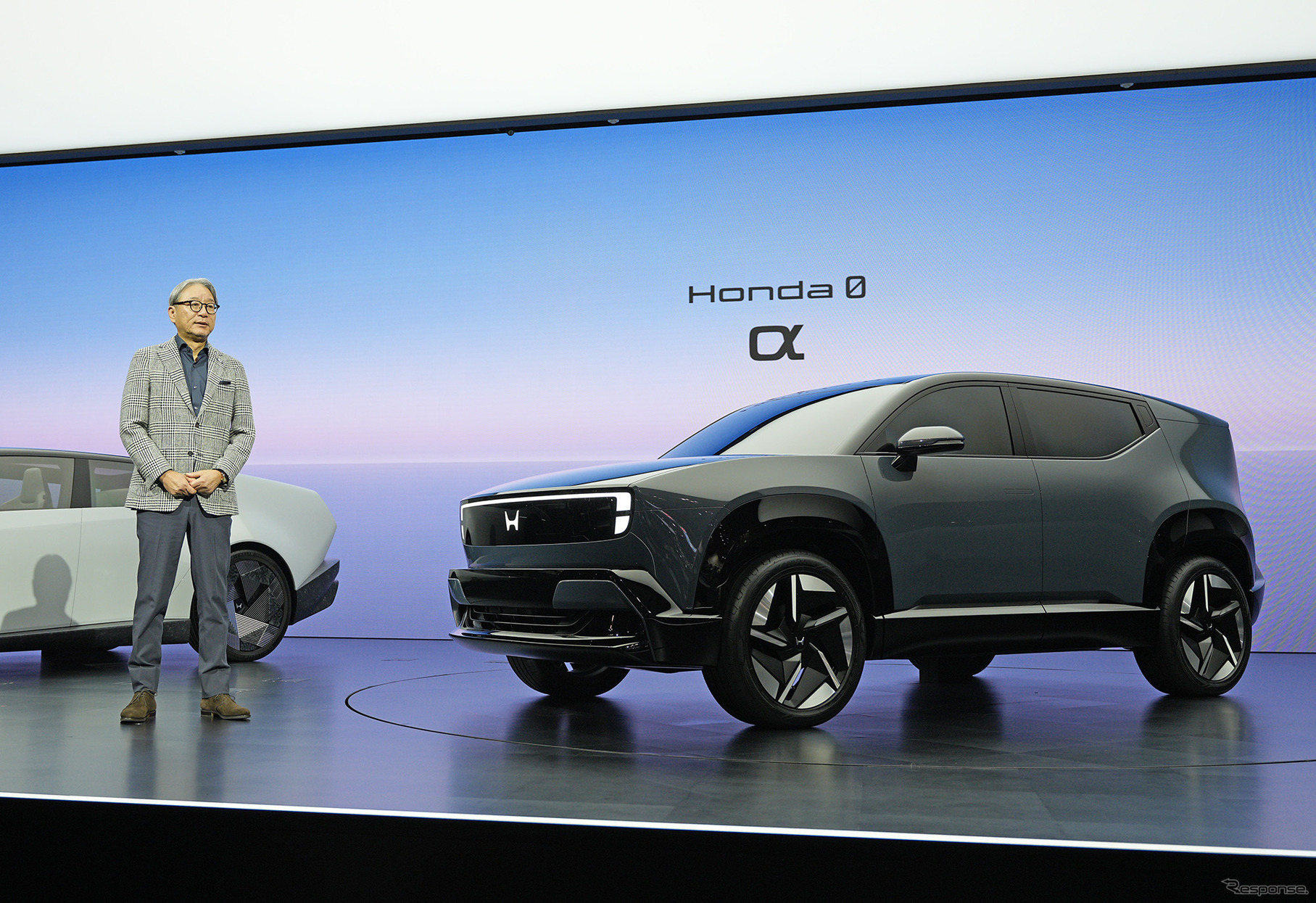 ホンダ 三部敏弘社長とホンダ0 α（ジャパンモビリティショー2025）