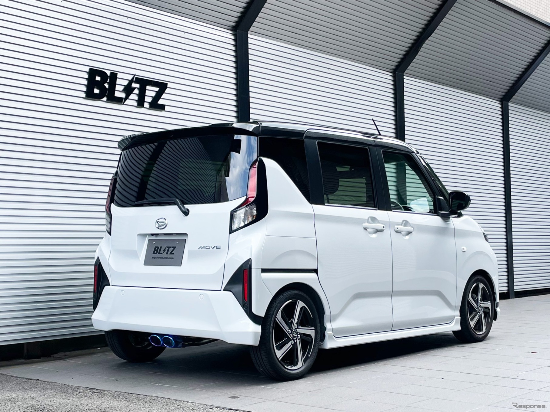 ブリッツ ニュルスペック・カスタムエディション チタンカラーテールセット（VSR）　ダイハツ・ムーヴ（LA850S）装着例